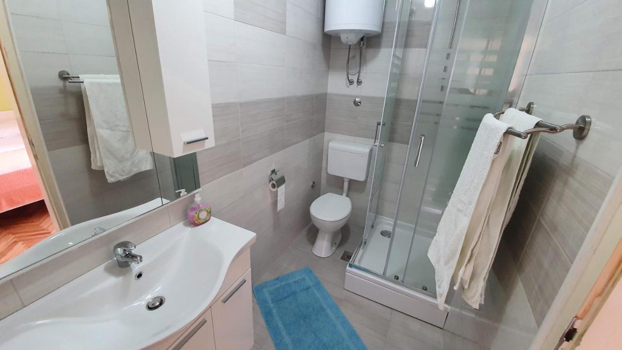 Double Rooms With Terrace Tomica Baška Exteriör bild