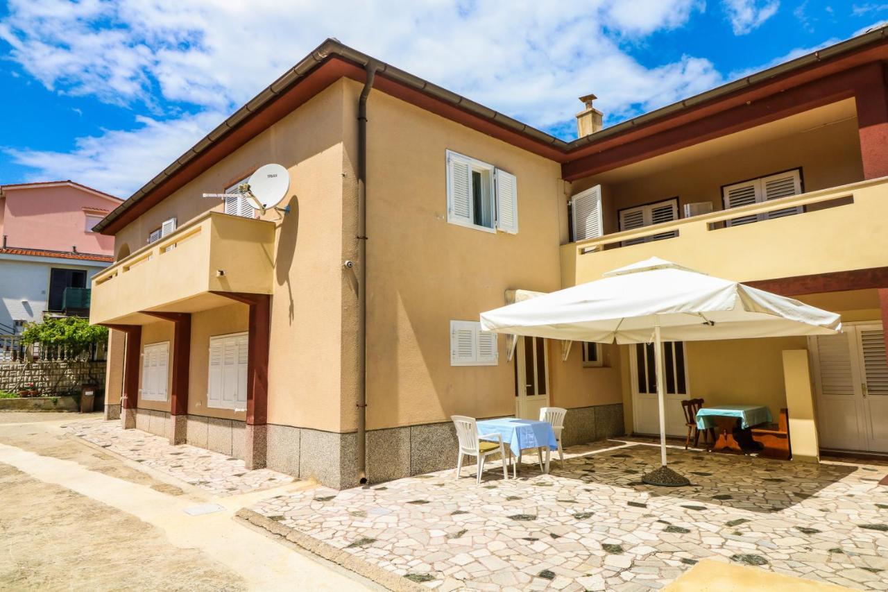Double Rooms With Terrace Tomica Baška Exteriör bild