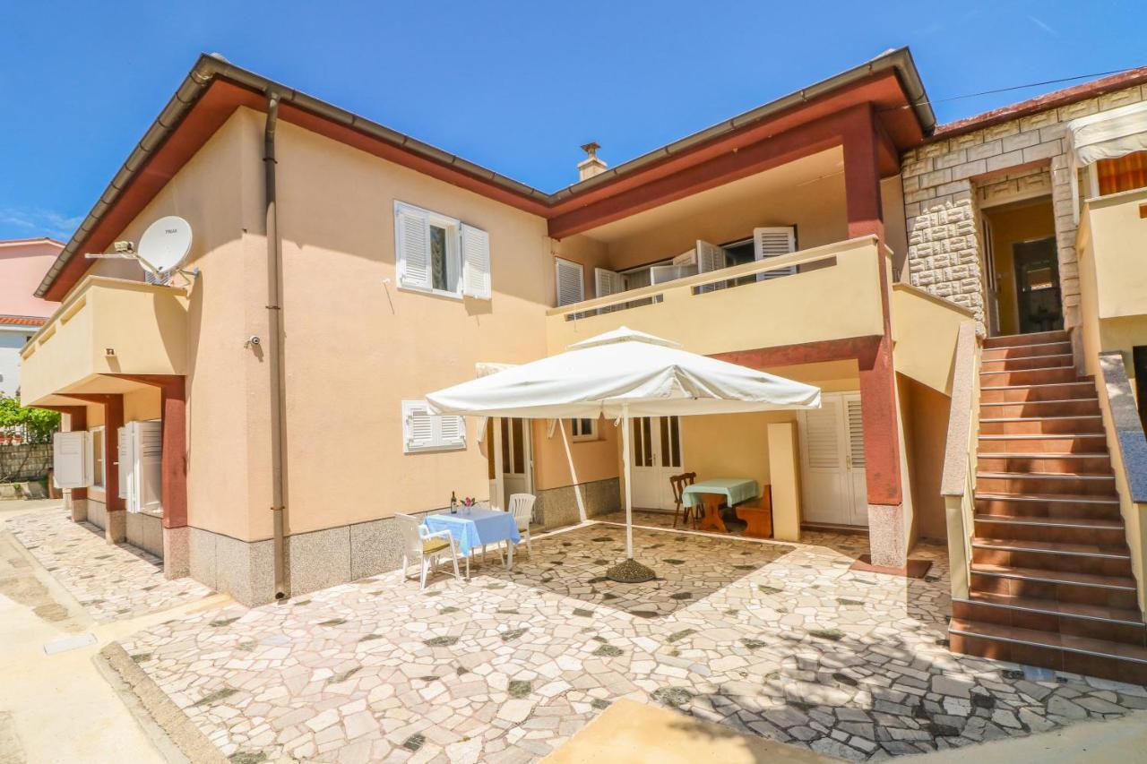 Double Rooms With Terrace Tomica Baška Exteriör bild